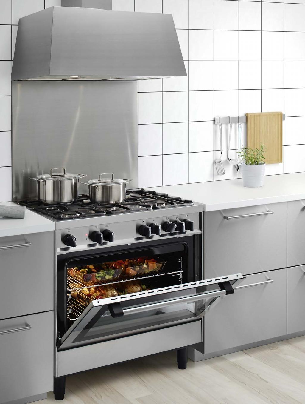 CUCINE Le nostre cucine freestanding sono una soluzione pratica per avere un piano cottura di qualità unito a un forno.