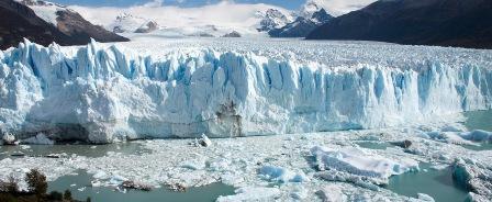 8º giorno / El Calafate : escursione al ghiacciaio Perito Moreno Escursione di gruppo al Ghiacciaio Perito Moreno con guida di lingua inglese e spagnolo. Ingresso al Parco Nazionale incluso.