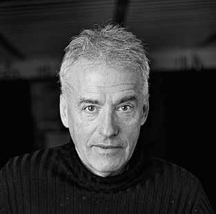66 biografia 67 fabrique designer Marc Sadler Francese nato in Austria, Marc Sadler vive attualmente a Milano.