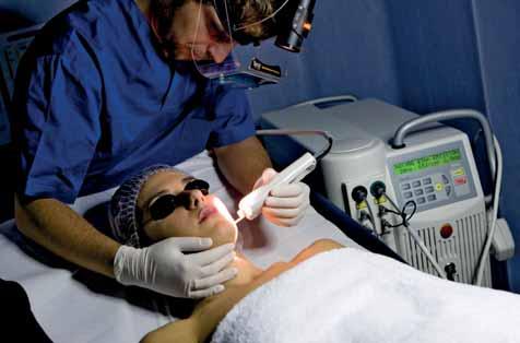 Luce pulsata medicale di ultima generazione, dotata di specifici filtri, indicati per l epilazione permanente, il trattamento dell eritrosi viso/collo, fotoringiovanimento, riduzione delle ipercromie