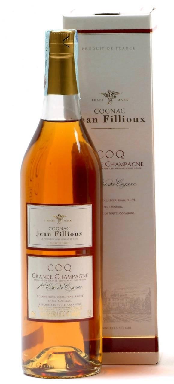 COGNAC COQ Minimo 4 anni in botti di quercia francese Brillante e chiaro Ha un bouquet con profumi leggeri, freschi e floreali In degustazione si dimostra vivace, con aromi