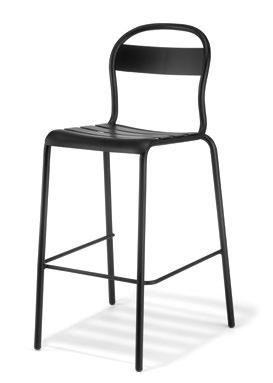 Ideal to be used for kitchen and bar, both for indoors and outdoors. STECCA 5 completa la familia de asientos con la versión alta del taburete.