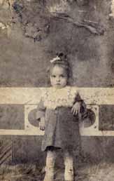 Nonno Giovanni Duria si sposò il 28 aprile del 1901 con Carolina de Luca di Manfredonia. Da essa ebbe quattro figli: Antonio (nato il 13.11.
