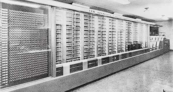 Generazione 0 (1600-1945) Tecnologia: sistemi elettro-meccanici Howard Aiken (~1940 USA) MARK 1: versione a relè