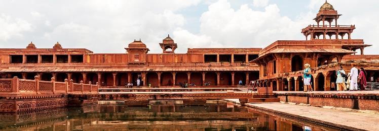 Itinerario di viaggio 15 Agosto: Jaipur Fatehpur Sikri Agra 235km (6h) Mattina: