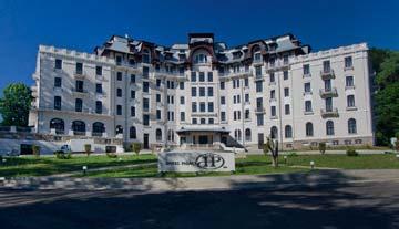 BAILE GOVORA Hotel Palace 4* - Baile Govora PACHETUL DE REVELION include: 4 nopti cazare cu pensiune completa; Excursie la Salina Ocnele Mari cu servirea mesei de pranz; Pranz cu degustare de vinuri