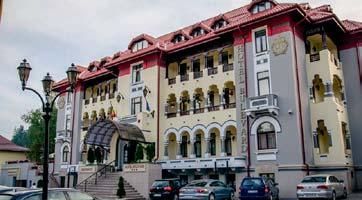 Hotel Bulevard 3* - Predeal PACHETUL DE CRACIUN include: cazare cu mic dejun si pranz; 24.12.17 - Pomana porcului cu preparate traditionale, colinde; 25.12.17 - Pranz traditional de Craciun si muzica live; Acces gratuit la sauna, salina, jacuzzi, Wi-Fi, parcare.