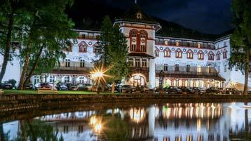 Hotel Caraiman 3* - Sinaia PACHETUL DE CRACIUN include: 4 nopti sau 5 nopti cazare cu mic dejun bufet suedez si taxe locale; 24.12.