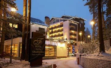 Hotel Festa Chamkoria 4* - Borovets Amplasare: la 1.5 km fata de goldola si fata de centrul statiunii, langa padurea de pini. Hotelul ofera transfer gratuit la partie (dus-intors).