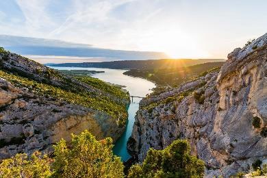 Passaggio nei villaggi di Grasse, Gourdon, Castellane fino ad Entrevaux.