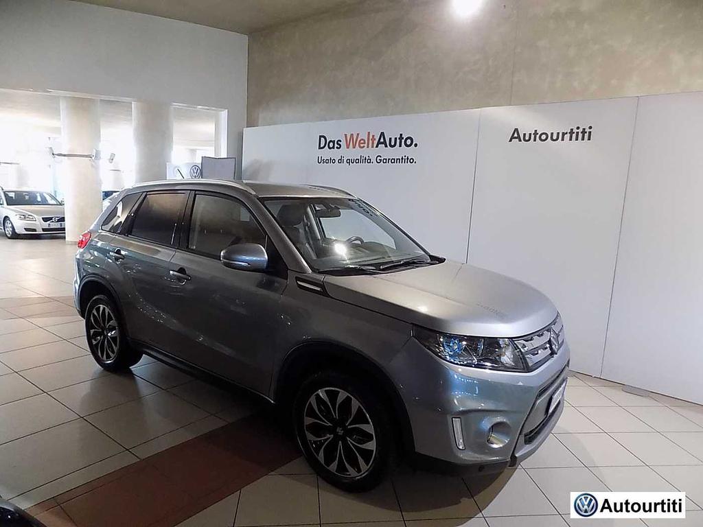 6 DDiS 4WD All Grip V-Top Vitara (2015) Immatricolazione: 11/ 2015 KM: 78000 Carrozzeria: Fuoristrada Garanzia 1 anno, tagliandata, climatizzatore automatico, volante multifunzione, bluetooth,