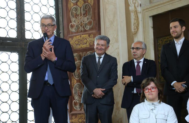 Leonardo Silvano Guerrini, e con lui al prof.