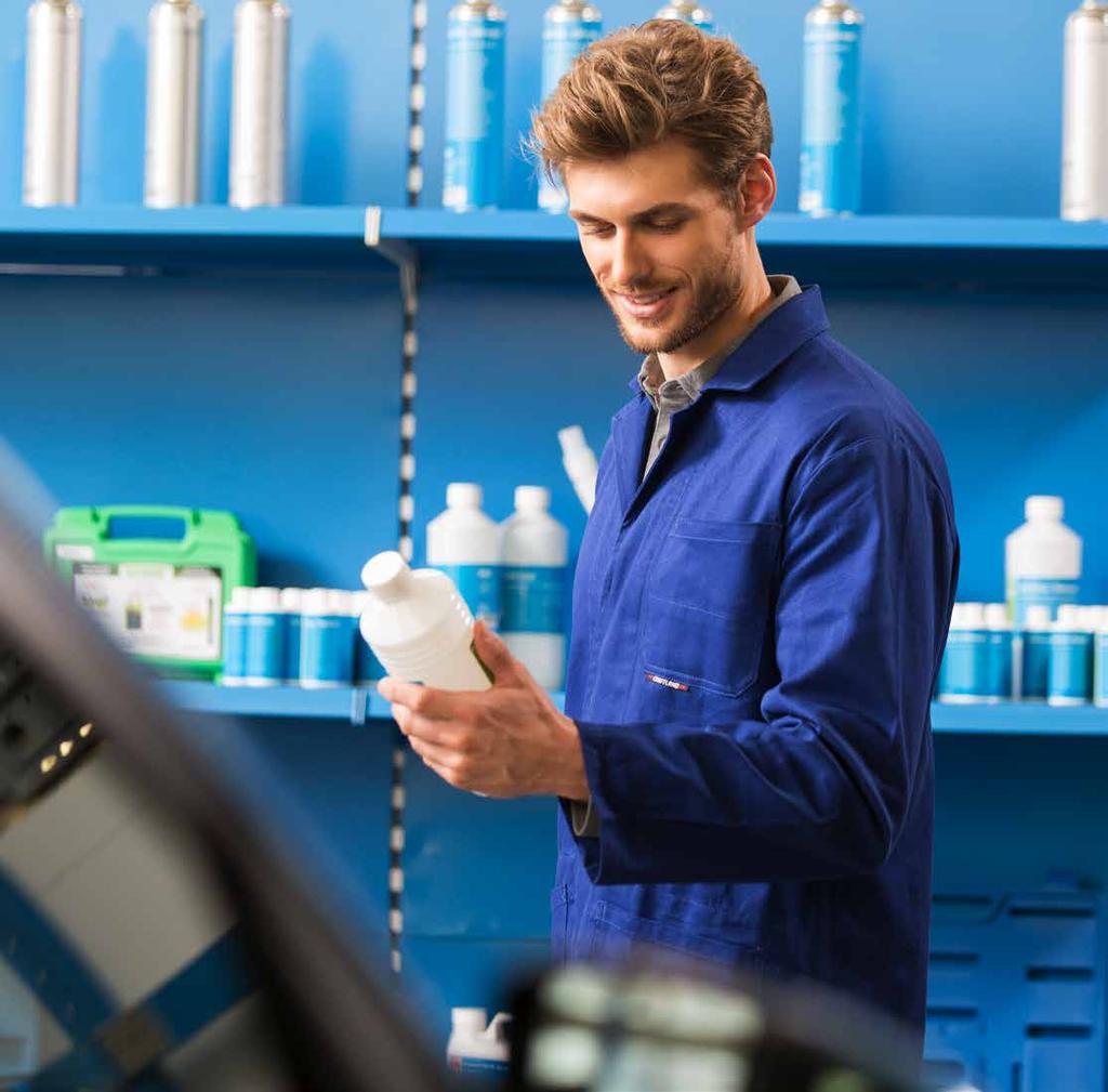 Disinfezione dei climatizzatori DISINFEZIONE DEI CLIMATIZZATORI ARIA FRESCA E SALUBRE NELL ABITACOLO Basta poco per rimuovere in maniera efficace i microorganismi nocivi dal climatizzatore dell