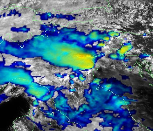 Al pomeriggio il sistema ruota in senso ciclonico e i