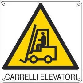 ATTREZZATURE: CORSI DI FORMAZIONE AI SENSI ABILITAZIONE DEL CARRELLI ELEVATORI SEMOVENTI Ai sensi dell'art. 73 del D.