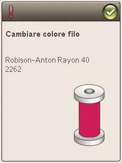 Avvio/Arresto o il pedale. La macchina inizia a ricamare. Nota: questa macchina dispone della funzione Taglio automatico punti saltati.