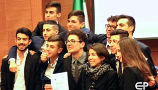 dei loro colleghi presente nella Commissione; TEAMWORK gli studenti svolgeranno l attività di Commissione riuniti in