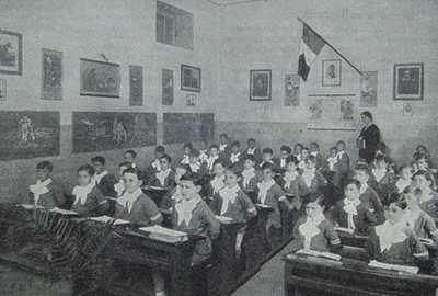 4 - Iniziative dedicate alla popolazione scolastica 6) La casa dell alfabeto. Storia della scuola e storia d Italia.