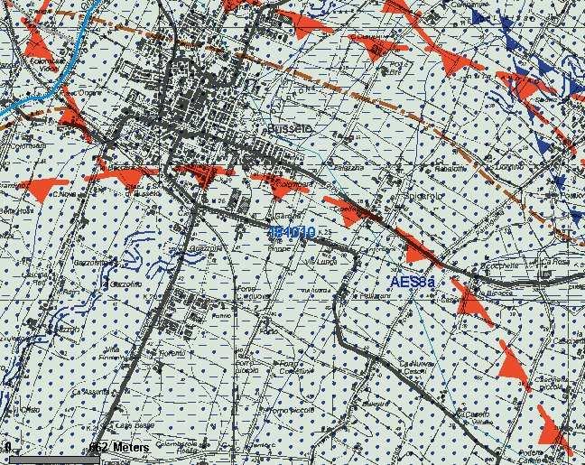 bruno scuro giallastro spessore dell'orizzonte decarbonatato da 0,3 ad 1 m e contengono reperti archeologici di età dal Neolitico al Romano. I suoli calcarei appartengono all unità AES8a.