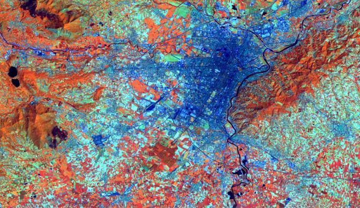 geografici direttamente acquisiti in formato digitale da aereo o satellite o generati da scanner database