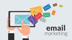 Email Marketing I nostri contatti ricevono con piacere contenuti di loro interesse. Quindi la strategia è continuare a mandare a loro ebooks, video, webinars, ecc.