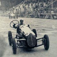 di ieri, oggi e domani: ma come fate ad andare così veloci? Dalle auto di Nuvolari alle più moderne ibride.