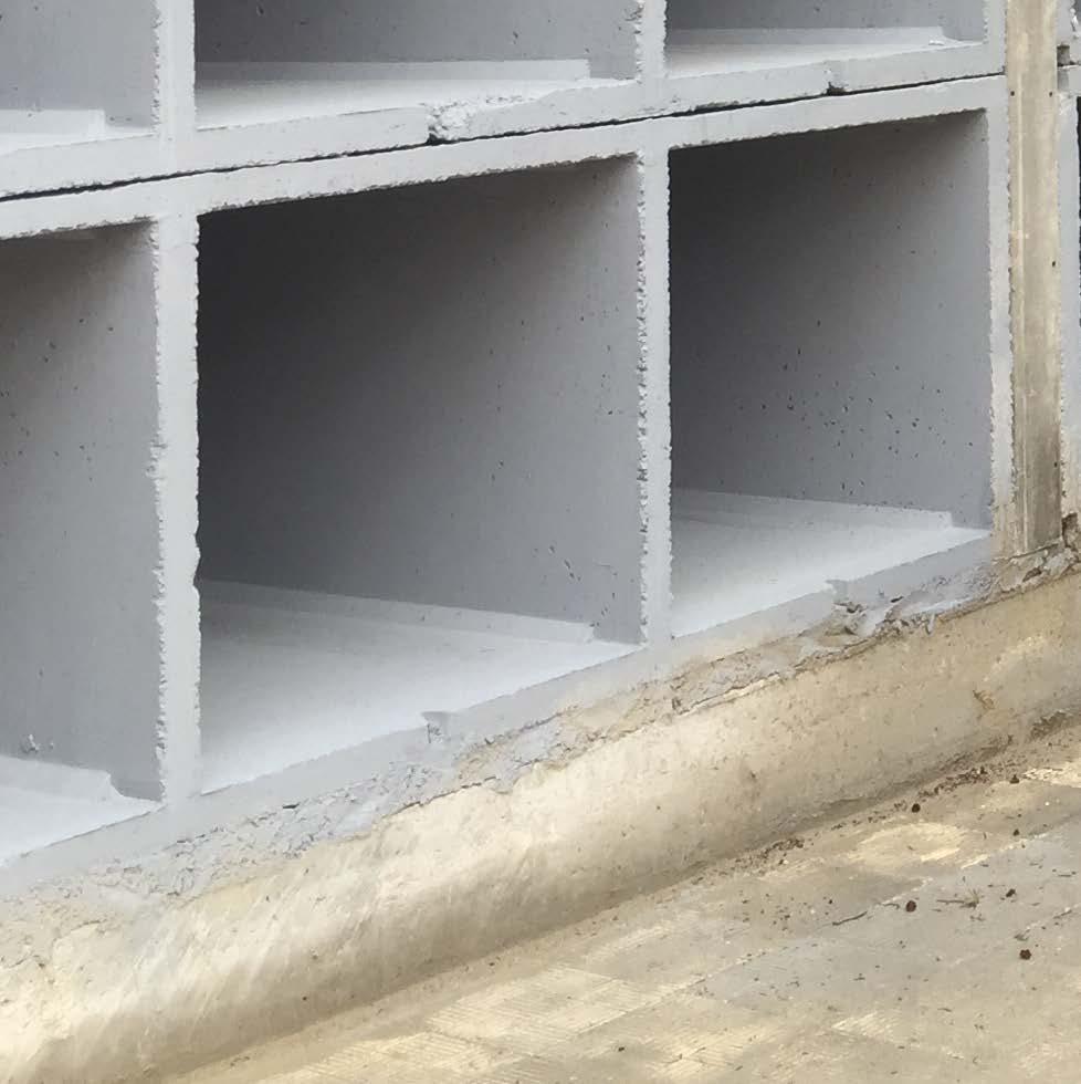 Ossario Lastre di hiusura ertificazioni STRUTTUR: Monoblocco prefabbricato di cemento armato vibrato (c.a.v.) assemblabile.