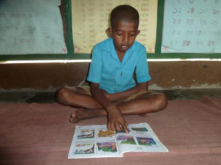 Attività nella scuola di Bhomra Incontri regolari. Qualità dell insegnamento.