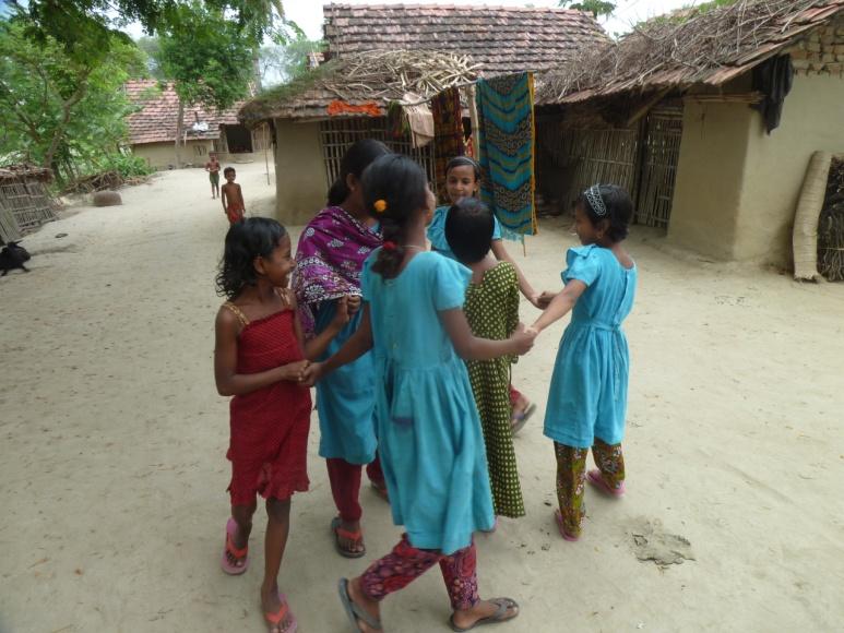 Conclusione: Lo scopo della Rishilpi International Onlus di assicurare una educazione di qualità per le comunità più svantaggiate, è stato pienamente raggiunto nel villaggio di Bhomra.