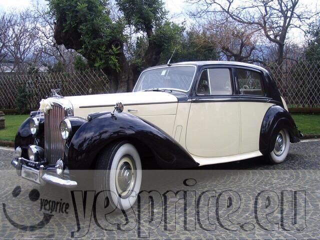 Bentley MK6 del 1946 Bicolore 900 Per la Campania servizio con Autista, compreso carburante, addobbo con nastri e coccarde,