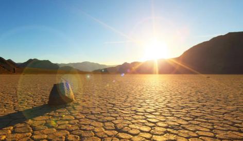 La formazione del l'area che chiamiamo Yosemite iniziò 500 milioni di anni fa quando la regione della Sierra Nevada era sommersa dal mare.