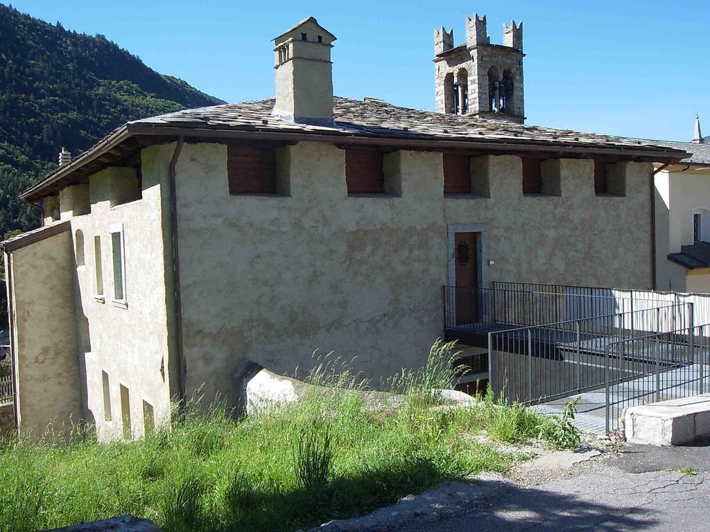 posti auto di pertinenza a disposizione Parchegg io di pertinenza, circa