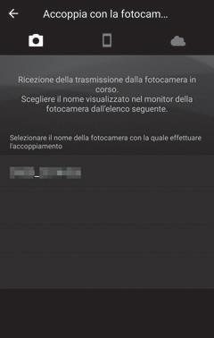 6 Smart device: toccare il nome fotocamera nella finestra di dialogo "Accoppia con la fotocamera".