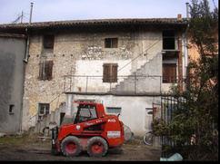 L edificio risulta al momento in disuso e necessiterebbe di interventi di ristrutturazione.