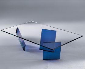 Option with legs in laminated glass with coloured film, blue or red.
