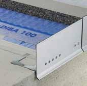 Sistemi per balconi e terrazze Blanke BALKON Profilo drenante per posa tradizionale Alluminio & Acciaio inox Trattasi di un profilo per bordi provvisto di fori per il deflusso idrico.