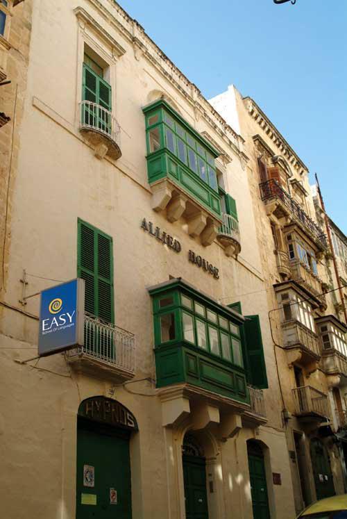 mediterraneo degli abitanti di Malta! Easy School of Languages Valletta Scuola di lingua nel cuore della capitale.