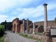 la necropoli caratterizzata da diverse tipologie di tombe. Proseguendo, la strada si trasforma nel Decumano; si visitano gli antichi Horrea, le Terme di Nettuno ed il Teatro.