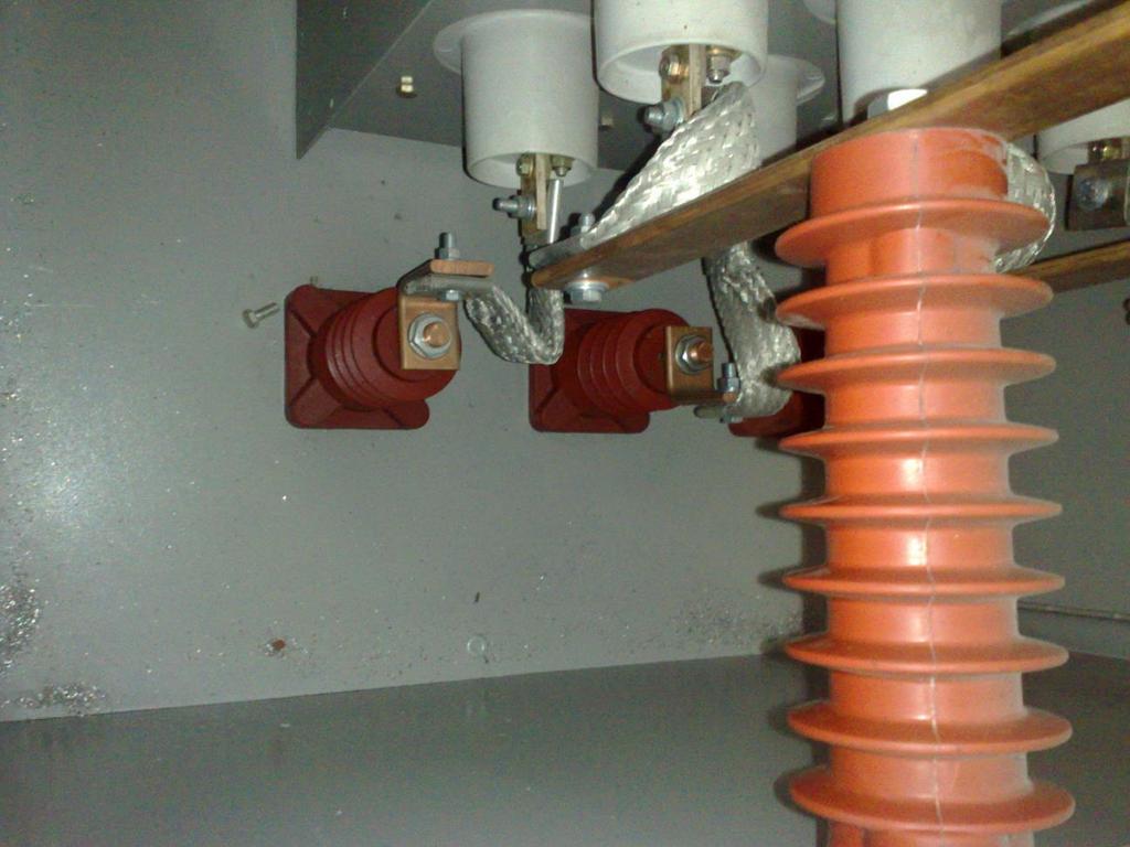 CASO 2: anomalia meccanica Retroquadro Cella rifasamento 6kv Foto fatta prima