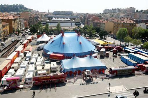 Inaugurazione del nuovo chapiteau del Circo Medrano a Nizza 11.04.