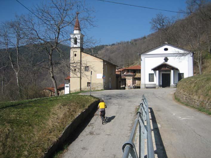 Giro con bici da corsa: (Km 127 Dislivello m 2570 colli 6) Per gli stradisti proponiamo sempre in zona di raggiungere il Colle di Sampeyre attraverso la Valle Maira.