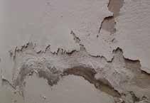 umidità di risalita che dal terreno, per effetto della capillarità, viene assorbita dalle murature.