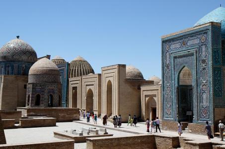 mausolei e, rappresenta un importante luogo di pellegrinaggio.