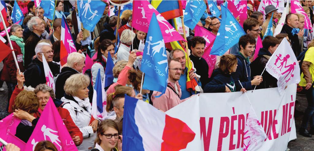 Parigi, Francia, 5 ottobre 2014 : Manifestazione di protesta contro i diritti omosessuali. 6 CHI C È DIETRO AGENDA EUROPA?