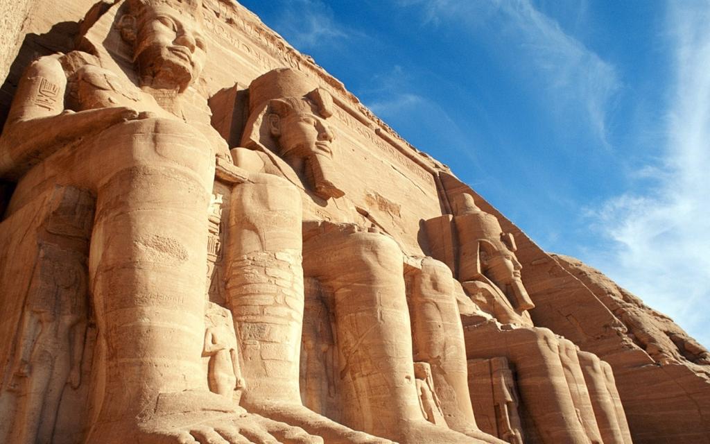 IN EGITTO CON L EGITTOLOGO 12 giorni - dal 5 al 16 febbraio 2019 Un viaggio nel cuore dell Alto Egitto, alle origini di una