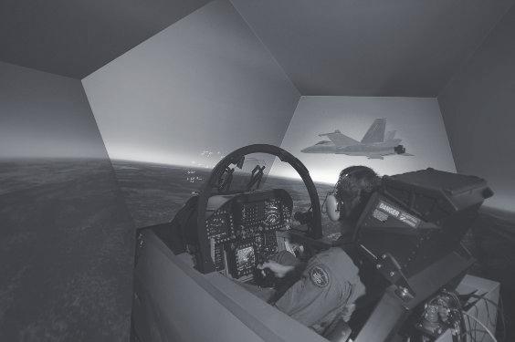 Simulatore di volo tattico-operativo (Tactical Operational Flight Trainer, TOFT) Valutazione, collaudo e scelta del modello La valutazione è iniziata alla fine del 2002 con l allestimento di una