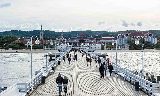 3 GIORNO 26 APRILE: DANZICA / TORUN (180KM) Prima colazione a buffet. Visita guidata di Danzica. Nota come «La Perla del Baltico», Danzica presenta un architettura di grande rilievo.