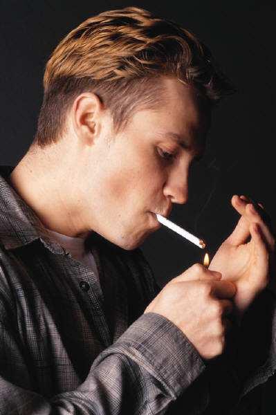 Il fumo di sigaretta nello studio EDIT Nel corso della tua vita, hai mai PROVATO a fumare sigarette?