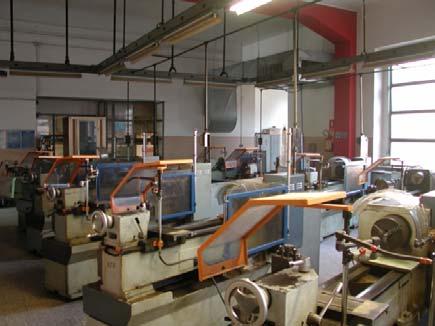 Realizzazione del prototipo Lavorazioni di fresatura svolte presso i laboratori dell università sul centro