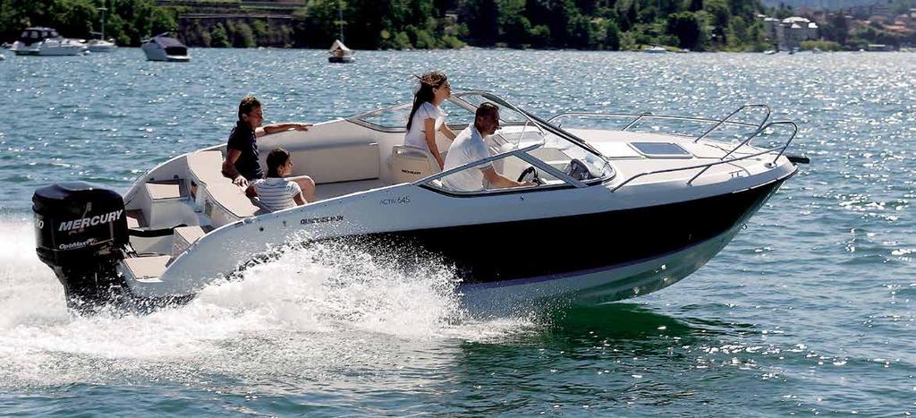 ACTIV 645 PENSIERO GENIALE A bordo dell Activ 645 Cruiser, design e tecnologia viaggiano all unisono. Facile accesso sia da prua che da poppa e un area pozzetto ben progettata.